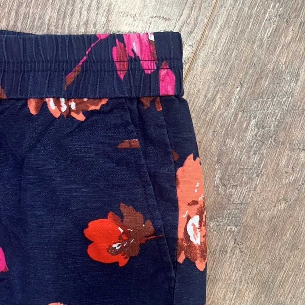 J. Crew Woman’s Navy Shorts With Flowers Size 6